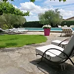 La Bastide Des Muriers Hotel