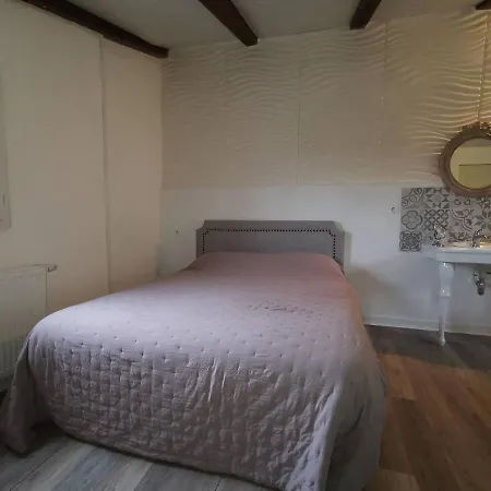 La Bastide Des Muriers 호텔