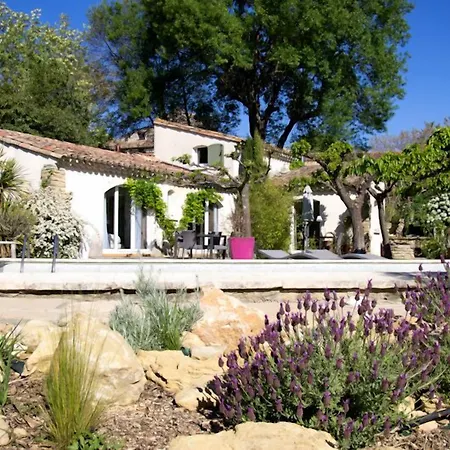Hotel La Bastide Des Mûriers Deaux