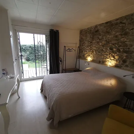 Hotel La Bastide Des Muriers
