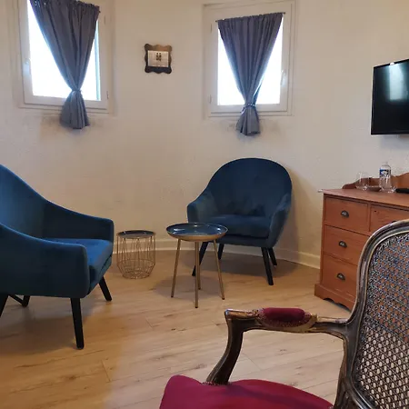 La Bastide Des Muriers Otel 3*
