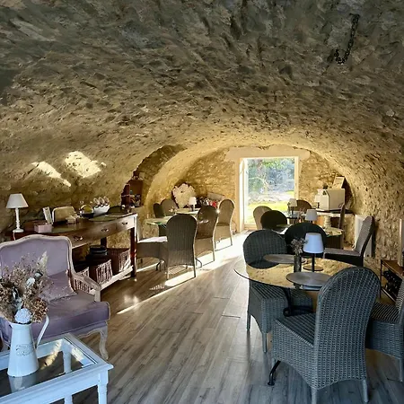 La Bastide Des Muriers