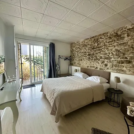 La Bastide Des Muriers Otel 3*