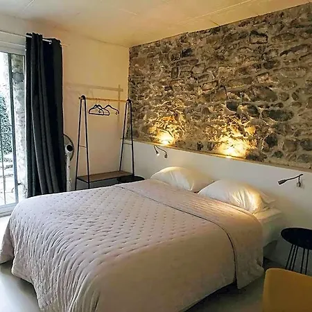 La Bastide Des Mûriers 3*