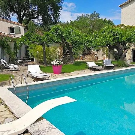 La Bastide Des Mûriers 3*