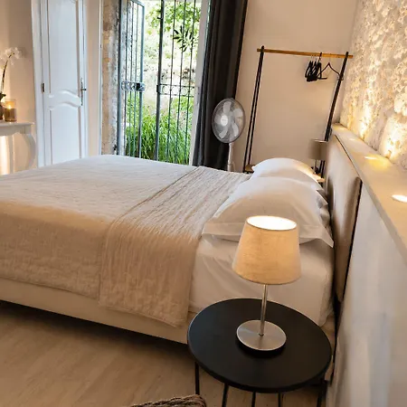 Hotel La Bastide Des Mûriers Deaux