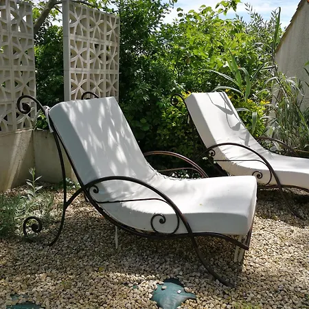 La Bastide Des Muriers